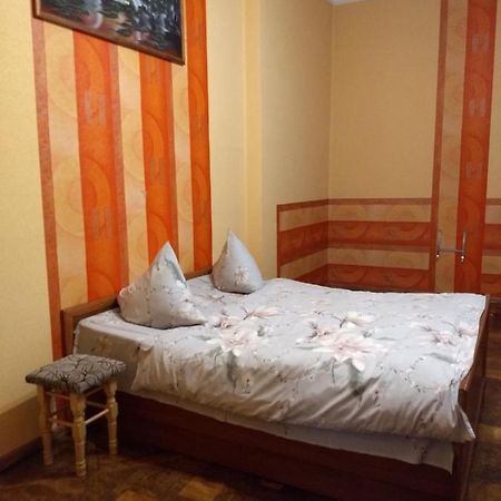 Apartment On Franka Ivano-Frankivsk Exterior foto